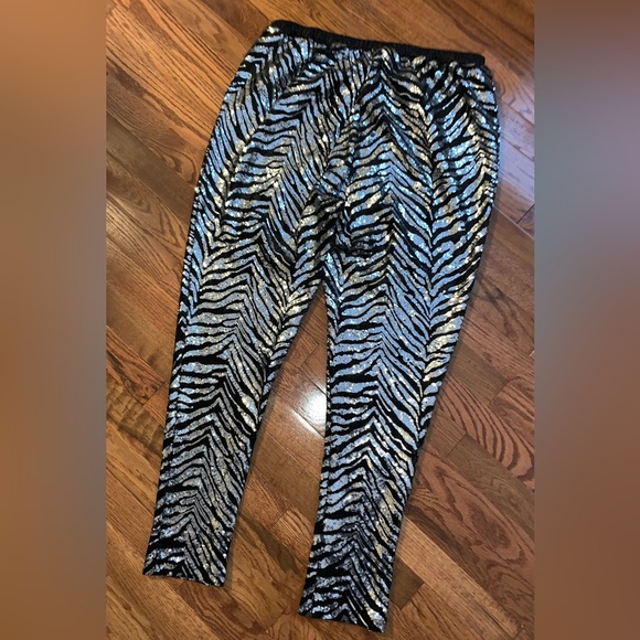 Capsule Faux Black Velvet and Silver Sequin Pants. Sz 18.   EUC!! - Picture 2 of 10